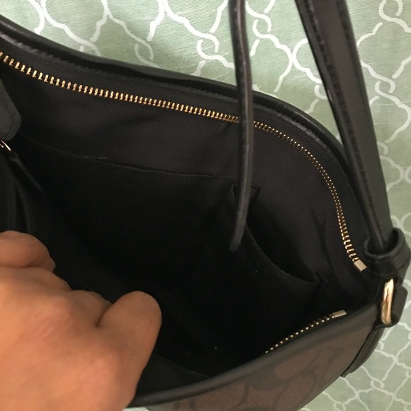 *SOLD* Coach Purse - Picture 4 of 8